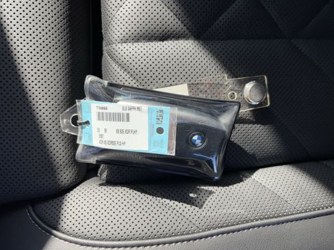 Used 2026 BMW X5 xDrive50e w/ M Sport Package image 38