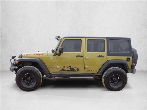 Used 2007 Jeep Wrangler Unlimited Sahara image 2