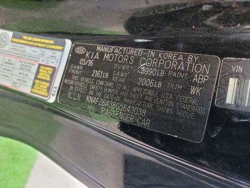 Used 2016 Kia Forte Koup SX image 33