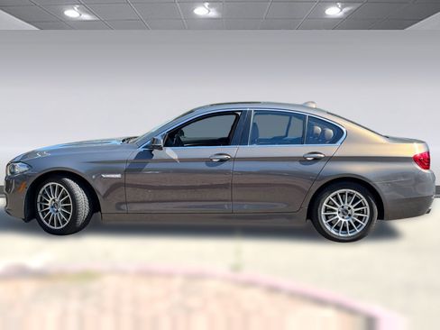 Used 2015 BMW 550i xDrive Sedan AWD/4WD image 2