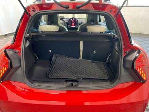Used 2025 MINI Cooper 2-Door Hardtop FWD image 19