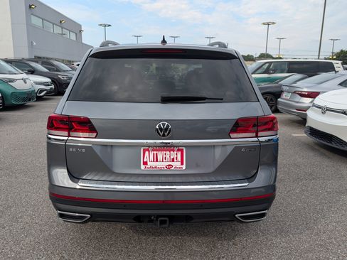 Used 2023 Volkswagen Atlas SE w/ Panoramic Sunroof Package AWD/4WD image 4