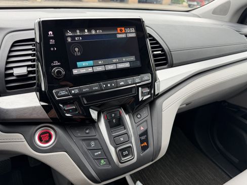 Used 2024 Honda Odyssey EX-L image 19