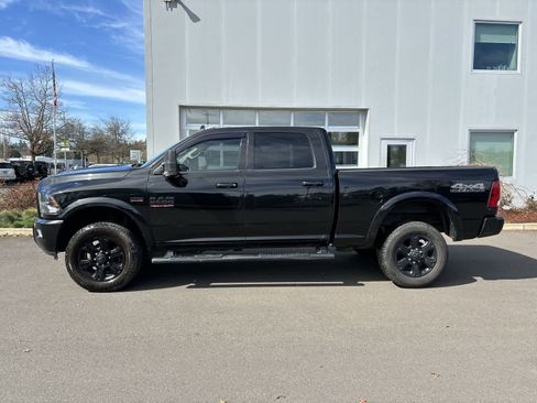 Used 2018 RAM 2500 Big Horn w/ Sport Appearance Group image 2