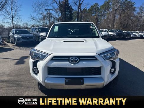 Used 2024 Toyota 4Runner TRD Off-Road Premium image 9