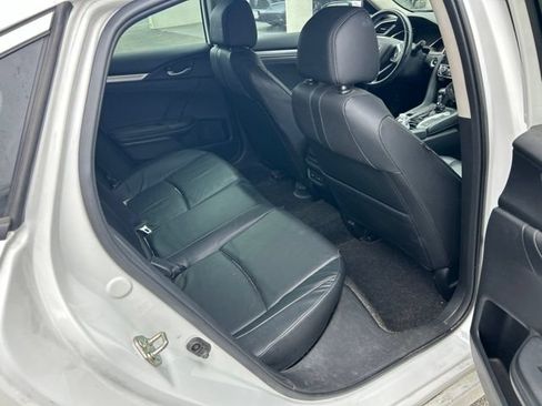 Used 2017 Honda Civic Touring image 9