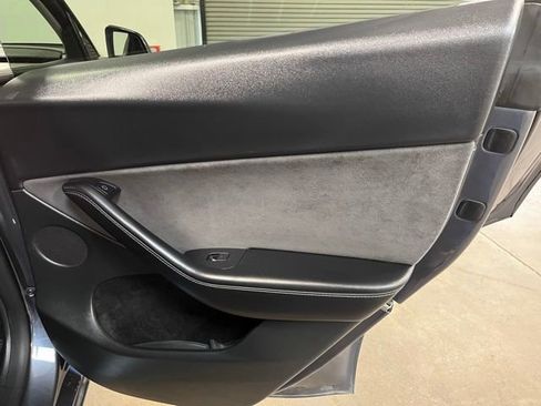 Used 2023 Tesla Model Y Long Range AWD/4WD image 15