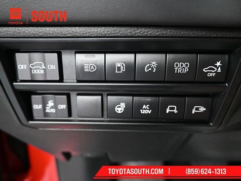 Used 2023 Toyota Sequoia Platinum AWD/4WD image 22