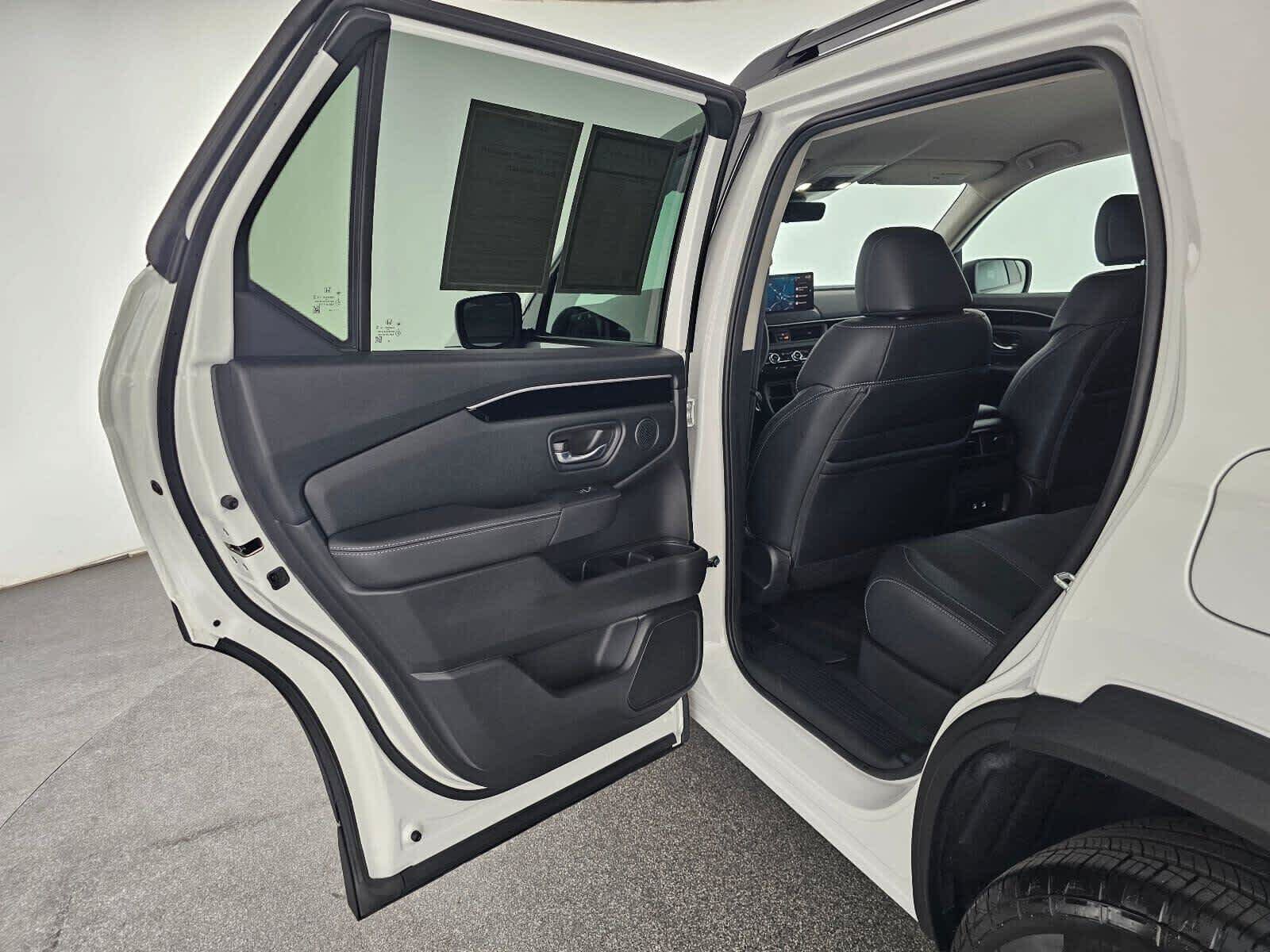 Certified 2026 Honda Passport RTL image 15