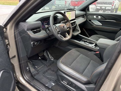 New 2026 Ford Explorer Tremor image 25