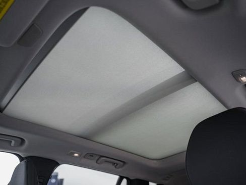 New 2026 Volvo XC90 B6 Plus w/ Protection Package Premier image 30