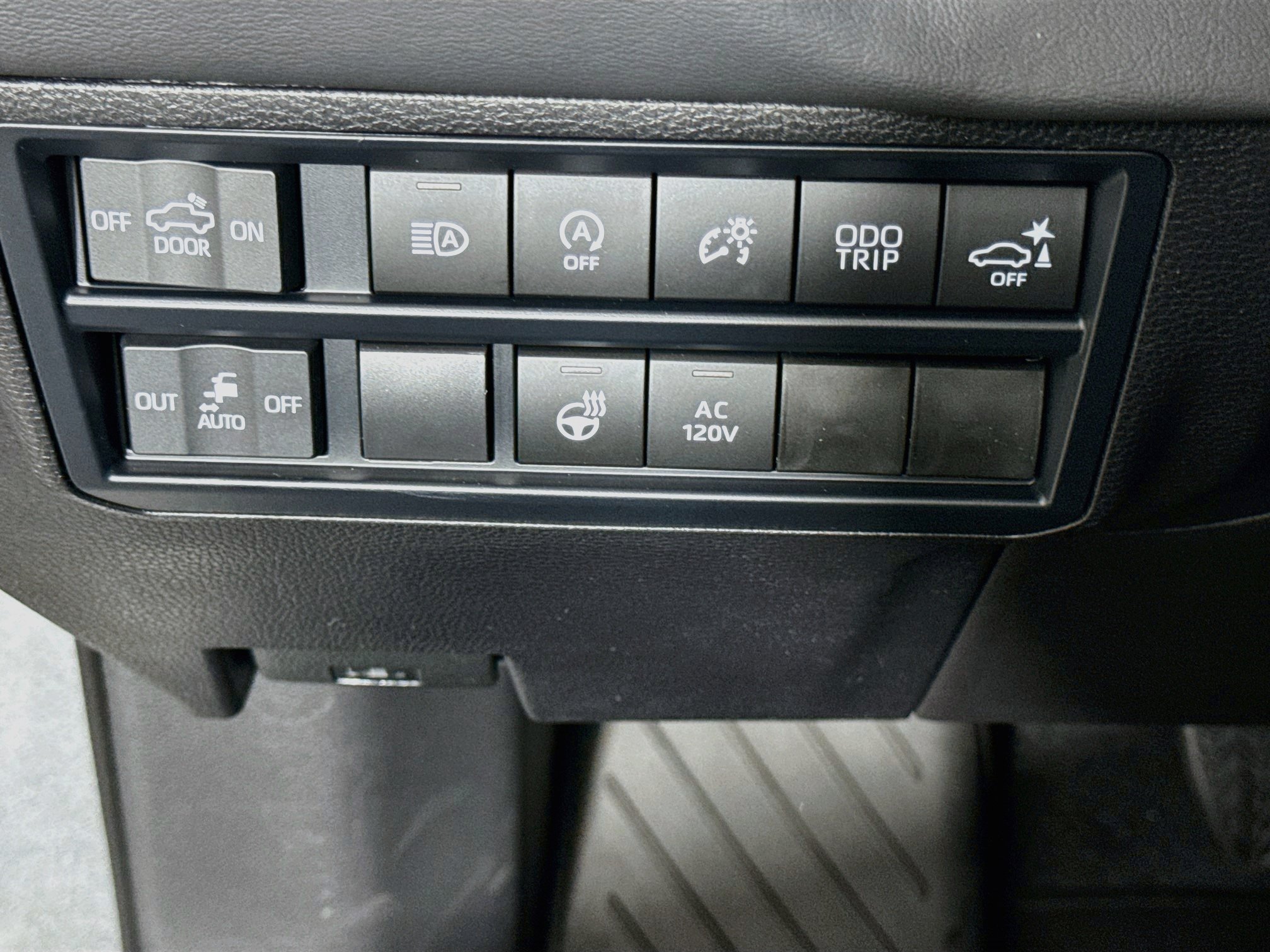 Certified 2026 Toyota Tundra Platinum AWD/4WD image 10