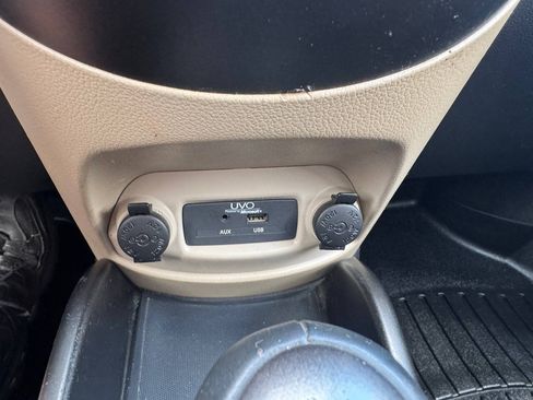 Used 2013 Kia Soul ! FWD image 18