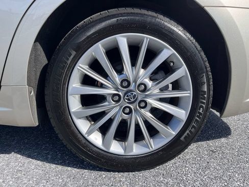 Used 2017 Toyota Avalon Limited w/ All Weather Liner Package FWD image 22