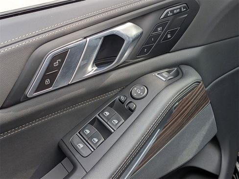 New 2026 BMW X7 xDrive40i w/ M Sport Package image 15