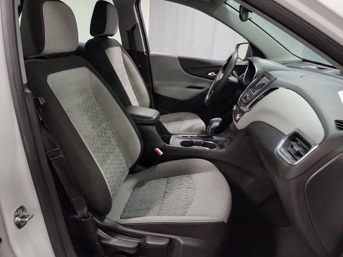 Used 2024 Chevrolet Equinox LS w/ Driver Confidence II Package FWD image 26