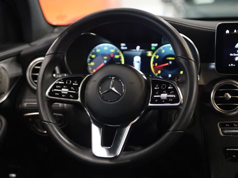 Used 2023 Mercedes-Benz GLC 300 4MATIC Coupe image 23