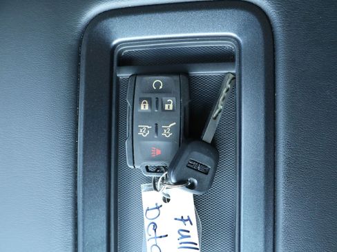 Used 2016 GMC Yukon SLE w/ Convenience Package RWD image 20