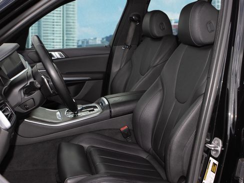 Used 2022 BMW X5 sDrive40i w/ Premium Package image 17