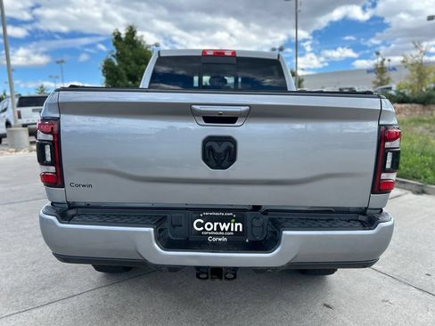 Used 2022 RAM 2500 Laramie w/ Night Edition AWD/4WD image 8