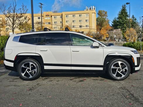 New 2026 Hyundai Ioniq 9 Limited image 8