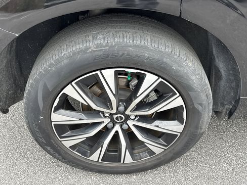 Used 2024 Volvo XC60 B5 Core image 17