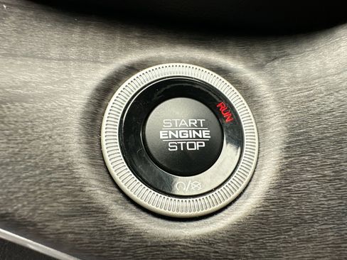 Used 2022 Jeep Grand Cherokee Limited w/ Trailer Tow Prep Group (B) image 25