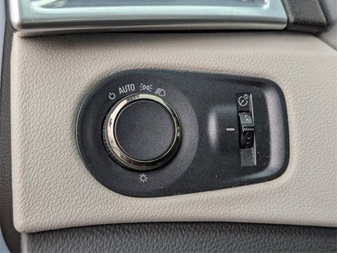 Used 2014 Cadillac SRX Luxury image 28