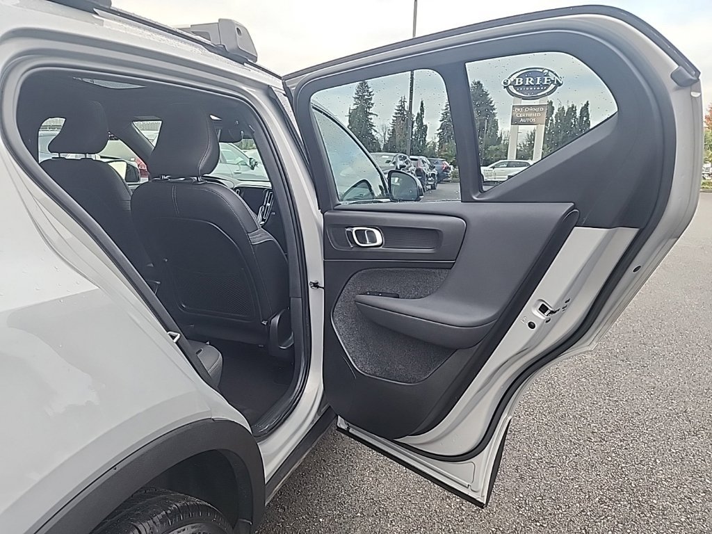 Certified 2023 Volvo XC40 Recharge Plus AWD/4WD image 17