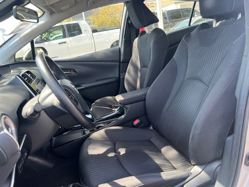 Used 2021 Toyota Prius Prime LE FWD image 23
