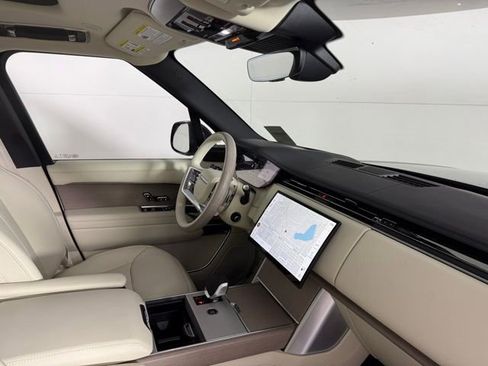 New 2026 Land Rover Range Rover SE image 33