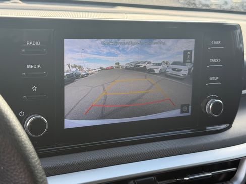 Used 2021 Kia K5 LXS image 21