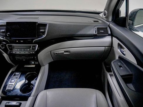 Used 2022 Honda Pilot Elite image 32