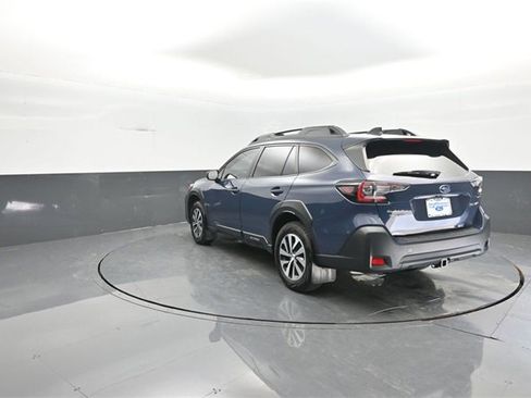 Used 2025 Subaru Outback w/ Popular Package #1A image 5