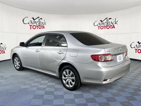 Used 2013 Toyota Corolla LE FWD image 6