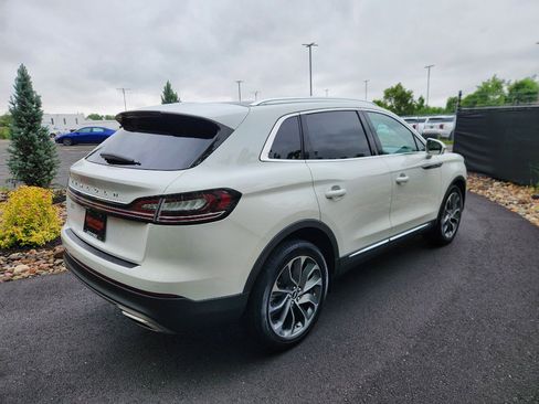 Certified 2022 Lincoln Nautilus Reserve image 5