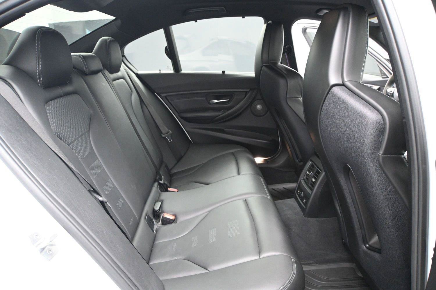 Used 2018 BMW M3 RWD image 22