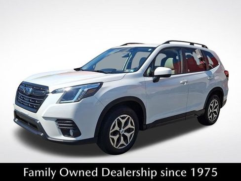 Used 2023 Subaru Forester Premium AWD/4WD image 3