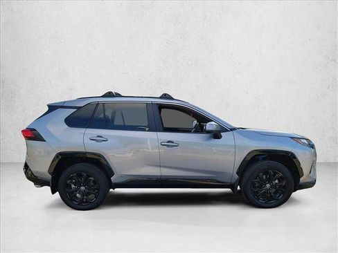 Used 2023 Toyota RAV4 SE AWD/4WD image 4