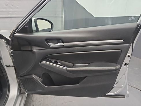 Used 2023 Nissan Altima 2.5 SV AWD/4WD image 49