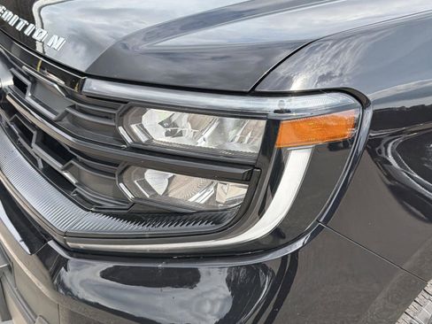 Used 2025 Ford Expedition Max Active image 10