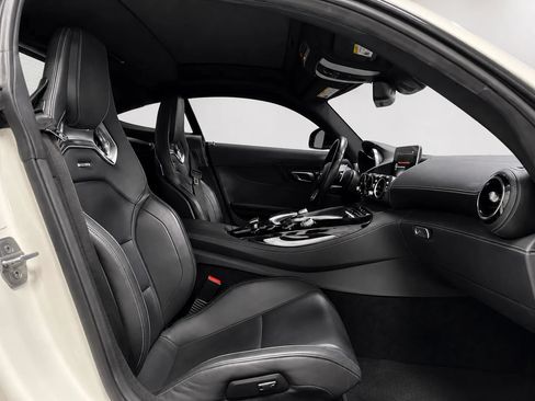 Used 2017 Mercedes-Benz AMG GT Coupe image 16