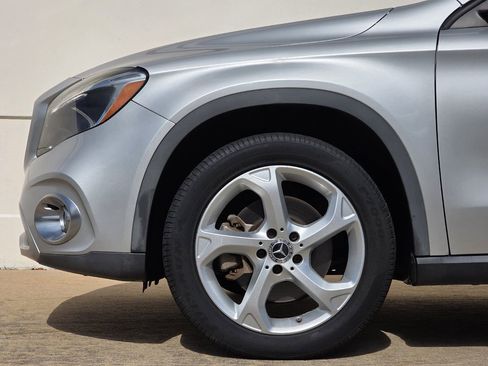 Used 2018 Mercedes-Benz GLA 250 4MATIC image 41