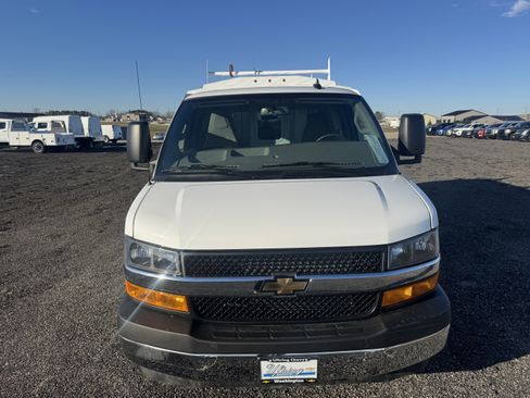 New 2025 Chevrolet Express 3500 w/ Power Convenience Package image 10