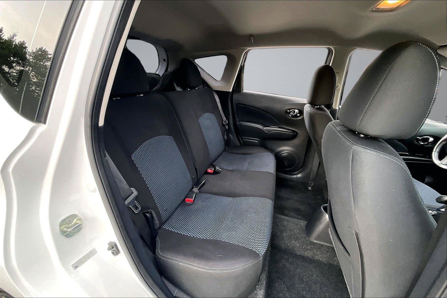Used 2017 Nissan Versa Note SV FWD image 24