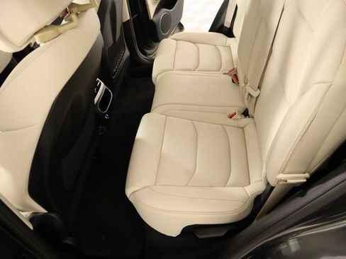 Used 2024 Genesis GV70 2.5T image 12