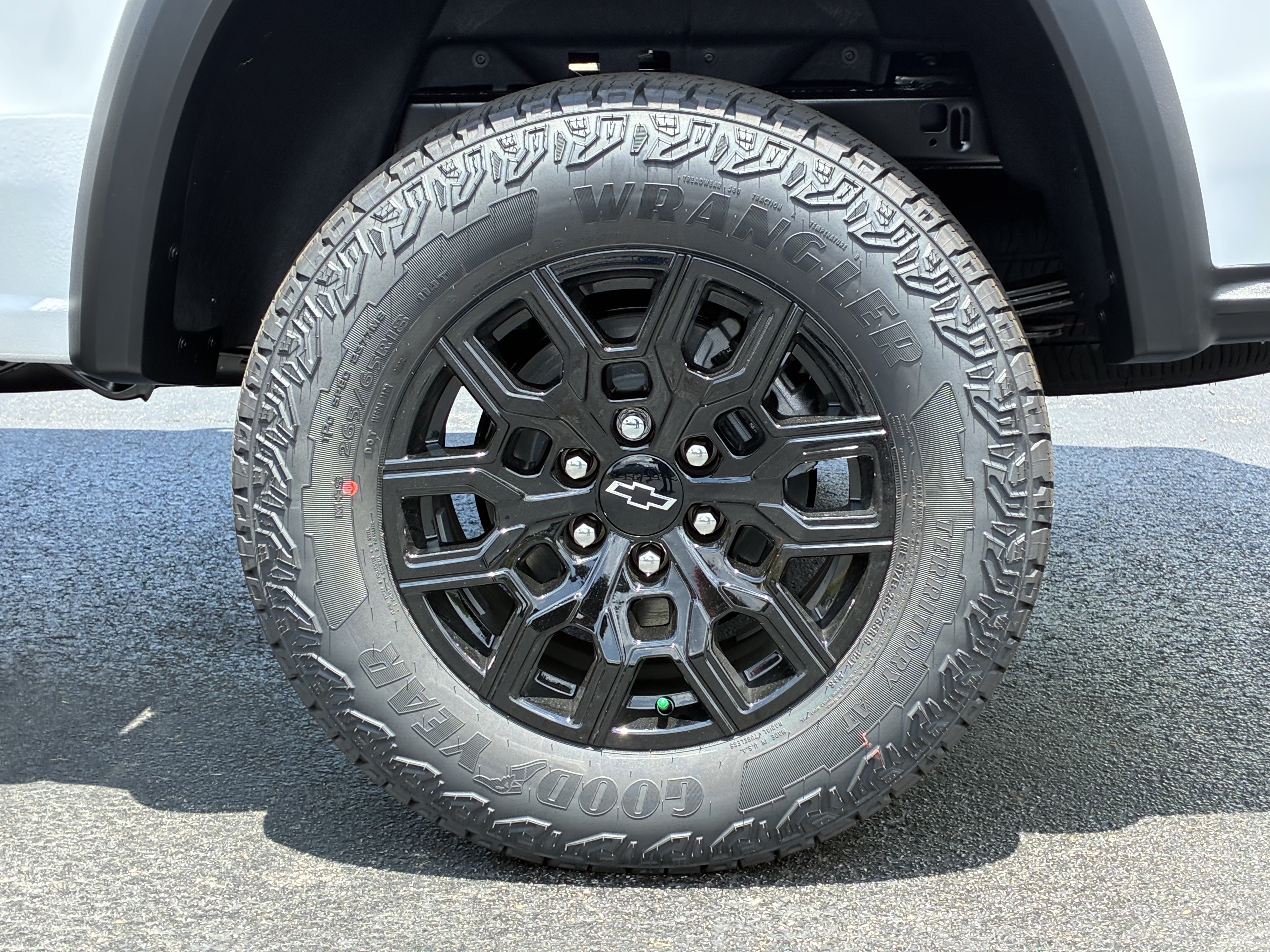 New 2026 Chevrolet Colorado Trail Boss AWD/4WD image 10