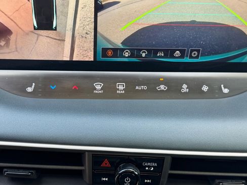 New 2026 Nissan Leaf Platinum+ w/ Cargo Package (Platinum+) image 27