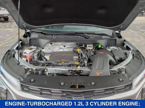 New 2026 Chevrolet Trax LT w/ Driver Confidence Package FWD image 22