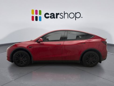 Used 2023 Tesla Model Y Long Range image 2